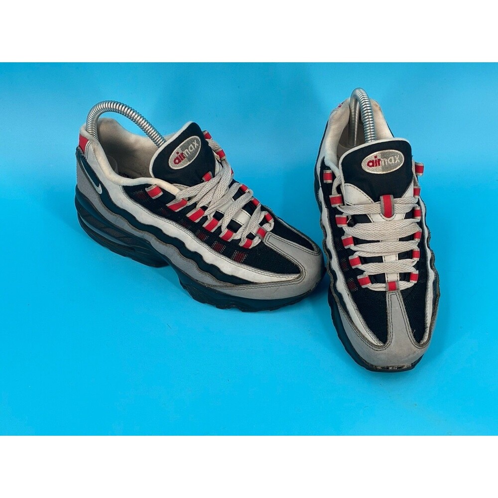 Nike Air Max 95 GS 3.5Y Womens 5 Particle Grey Black Red Sneakers 905348-036
